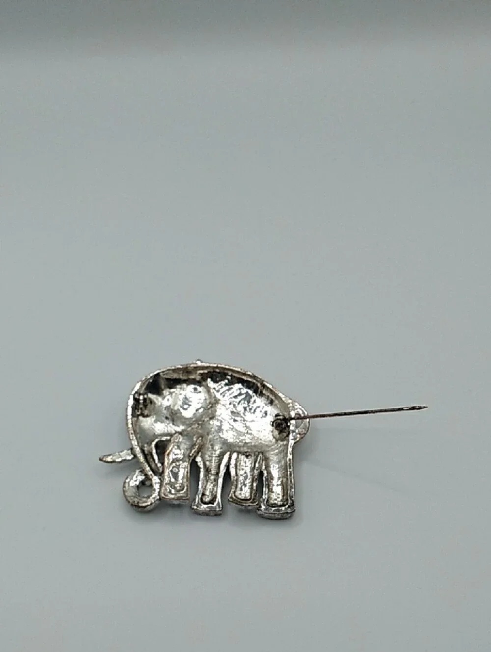Vintage Red Enamel & Rhinestone Jeweled Elephant Brooch (S1) - Picture 3 of 11